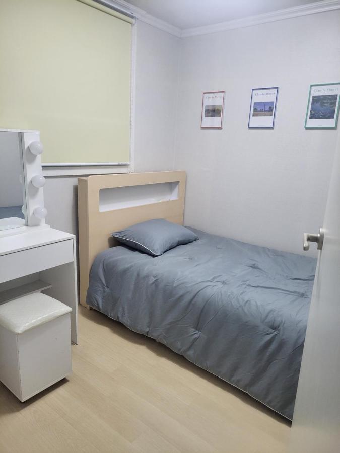 Newly Renovated 2 Bedroom Apartment #7 Seoul Exterior photo