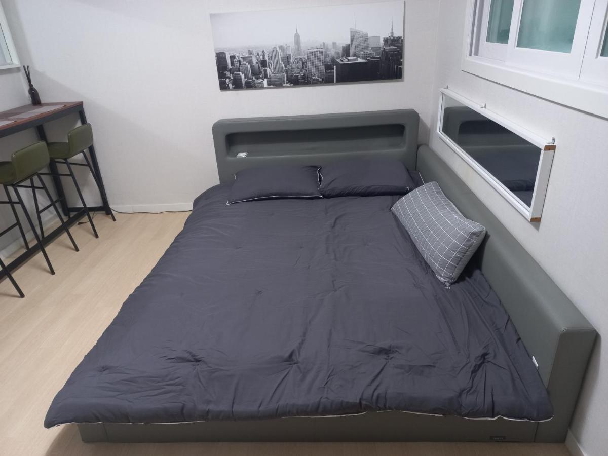 Newly Renovated 2 Bedroom Apartment #7 Seoul Exterior photo